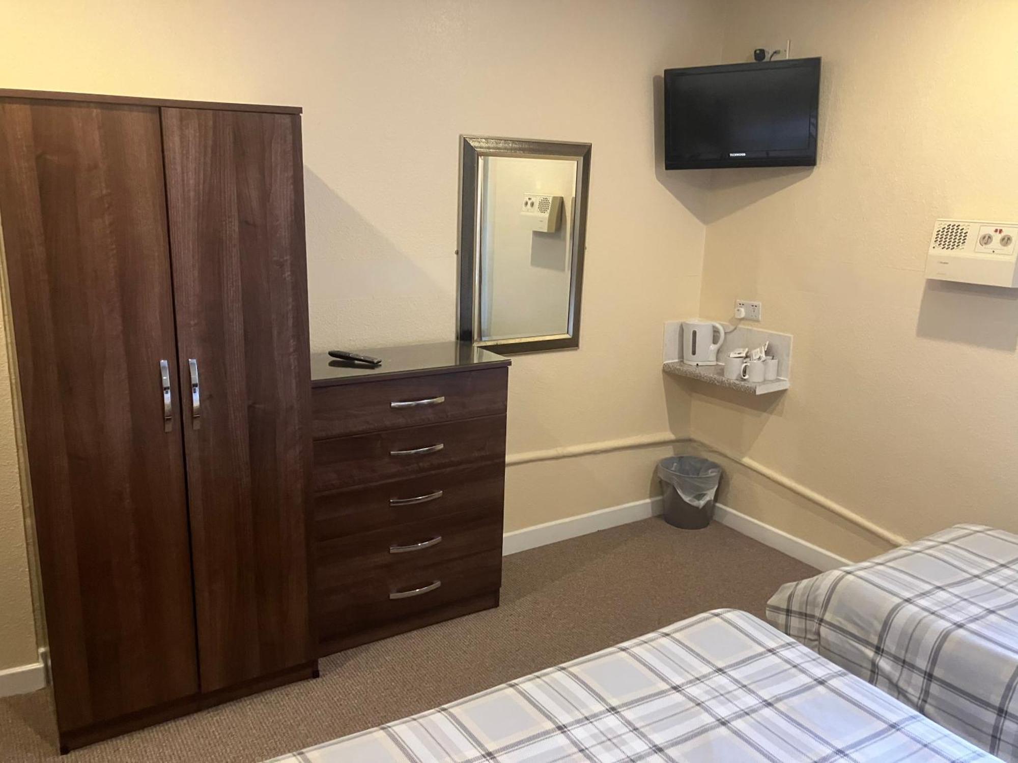 Pearl Hotel — Photos 1